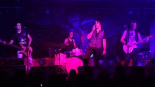 moulin rose - Cirque du Freak (live @ Diesel, before NEGATIVE)