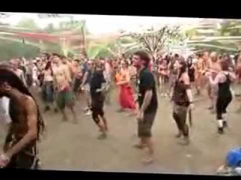 Cosmo plays PARANDROID VS PASTOR JOHN - Holy Androids @ PSYCROWDELICA