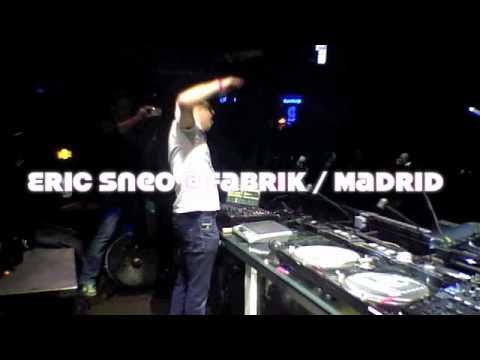 Eric Sneo @ Fabrik / Madrid 19.03.2011.m4v