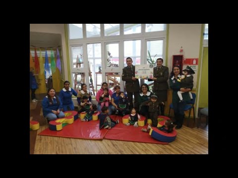 Saludo a Carabineros - Sala Cuna "Ayilen Antu", Victoria