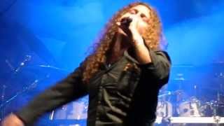 Angra - Evil Warning (Uberlândia 03/08/13)