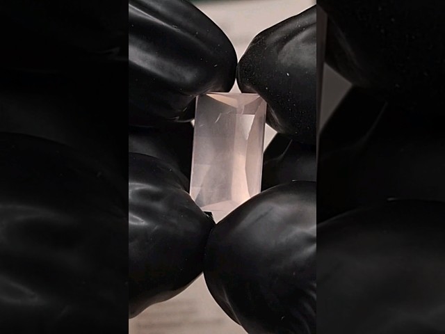 حجر روز كوارتز الطبيعي قصة ريكتنغلر ستب مفحوص موثق بشهادة مختبر