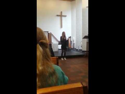 Laura Mennen sings Flashlight by Jessie J