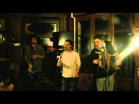 00021  Plougerne 2015 Fantig gant ar strollad Meingleuz