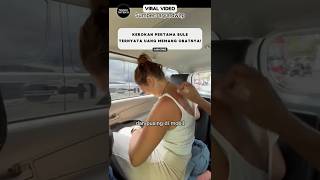 Download lagu Foreigner Catches Cold, Try Scraping‼️ #reactionofwhite #shorts #viralvideo mp3