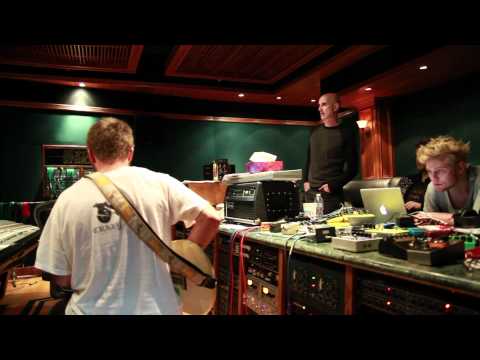 A FRIEND IN LONDON: "PLAN A" (EU Version)