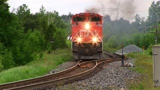 preview picture of video 'CN 8959 at St. Cloud 1/2 (15JUN2013)'