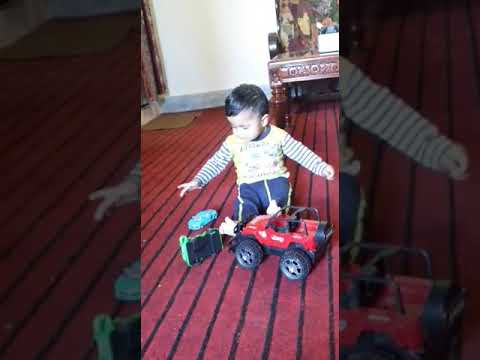 Ans ul hadid is playing 😍