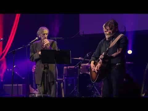 2016 10 23 Harry Dean Stanton performs 'Everybody's Talkin' with Johnny Depp & Kris Kristofferson