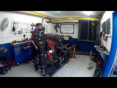 Stock 1970 426 HEMI engine dyno.