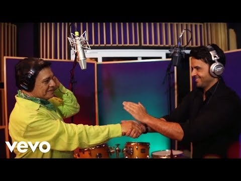 Juan Gabriel y Luis Fonsi Unieron Sus Voces En Esta Canción