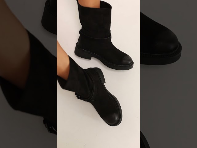 Чоботи жіночі шкіряні байка хутро 592641 Чорний Черевики жіночі замш байка 592943 Чорні