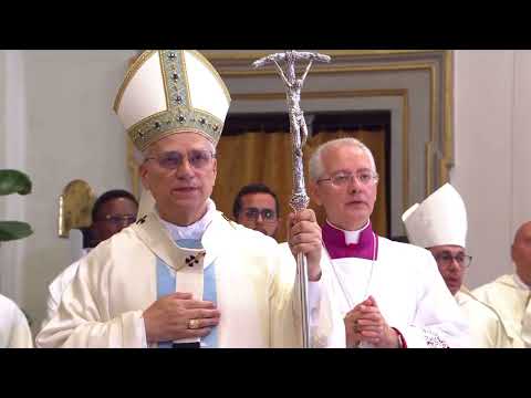 POPE LEO XIV SINGS AVE REGINA