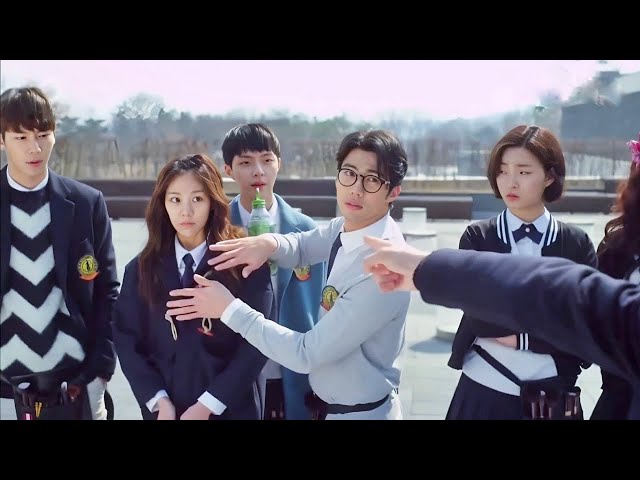 Strange School! Students Without Make-Up Will Be Made Absent And Everyone Will Ignore Them