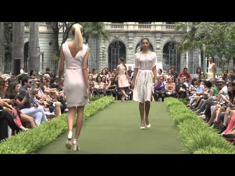 Desfile GIG Externo - Verão 2013