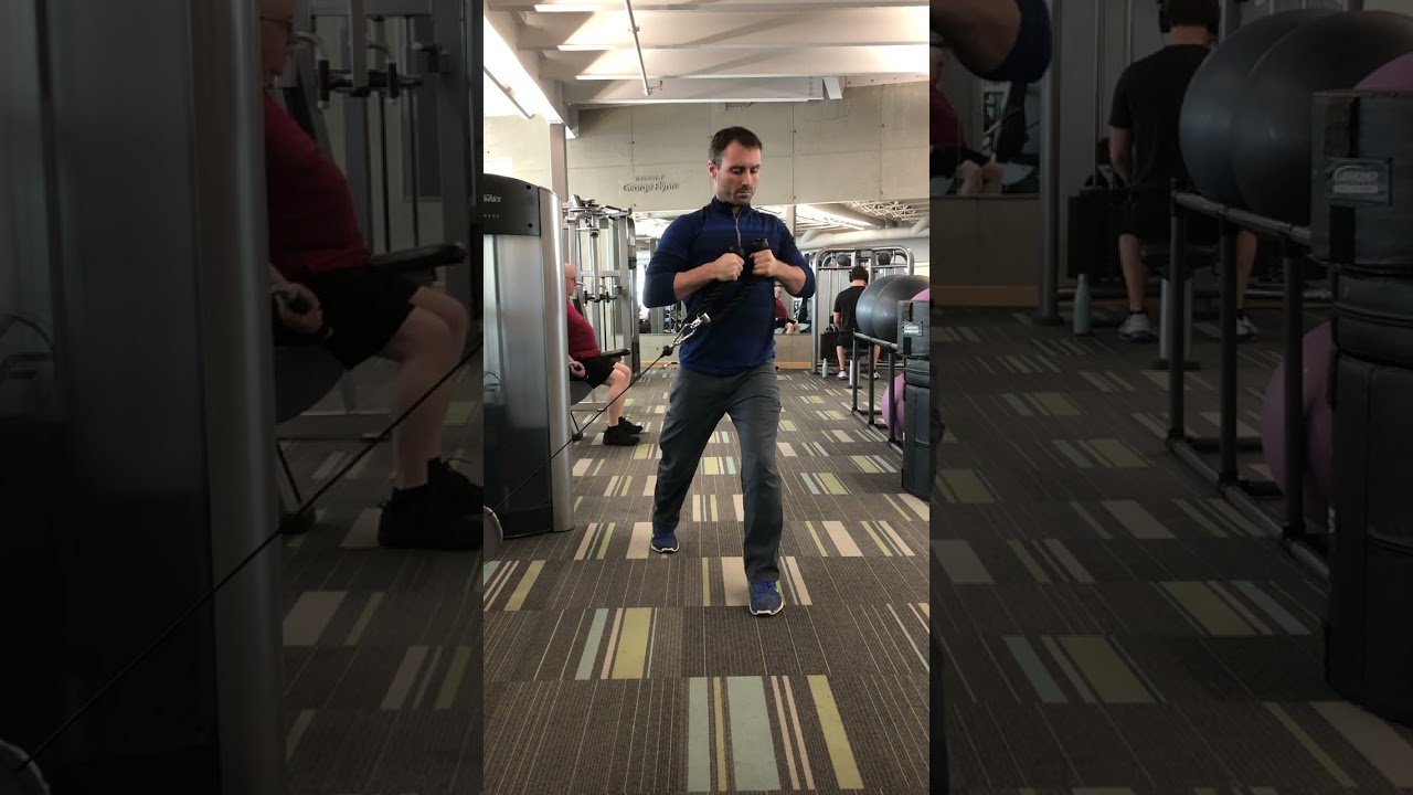 3. Split Stance Lift (Front View)