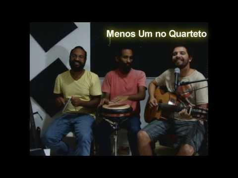 Me Dá Um Beijo video