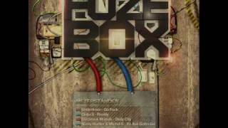 Fuzebox Sampler 003 on Fuzebox (FBX003)