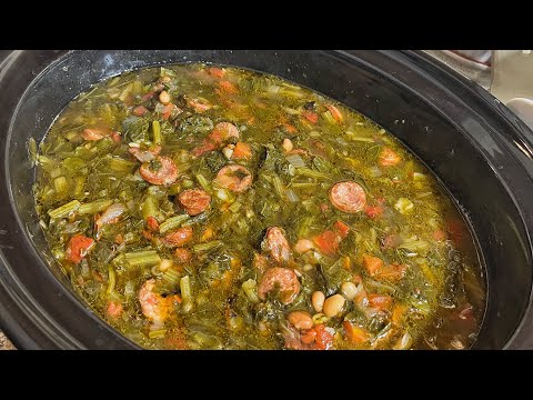  How I Make Delicious Swamp Soup | Cheap and Easy Soup That Feeds a Crowd | How To Make Swamp Soup