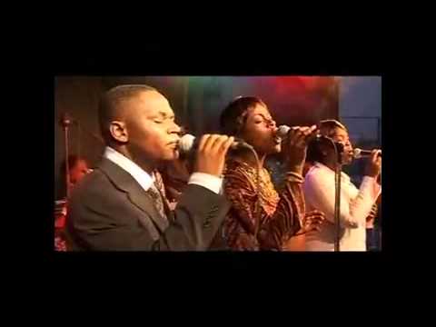 Rien n'est plus que ton nom Jesus