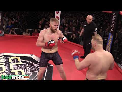 Ryan Savage vs Lee McClure - Clan Wars 35
