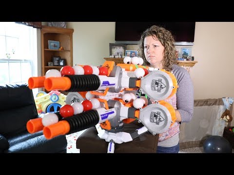 Nerf War : Smashers 2 (Look What Mom Found) Video