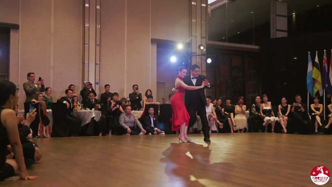 TANGO IN BALI 2024 - Agustina Piaggio y Carlitos Espinoza (2)
