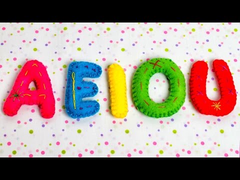 Las Vocales Español - A E I O U - Videos Educativos para Niños ♫ Divertido para aprender #