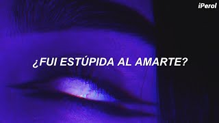 Billie Eilish - No Time To Die // Español Billie Eilish - No Time To Die // Español