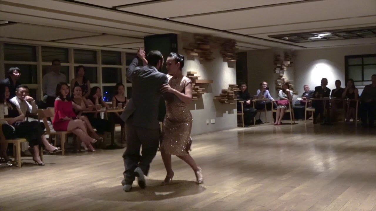 Video thumbnail for Pablo Rodriguez y Corina Herrera en Beijing China,2018:4:29