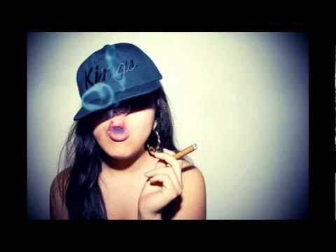 WIZARD 3DEE - Smoker's Paradise (Girls Smoking Weed)