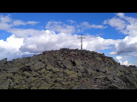 Cima e notte in tenda al Lago delle Stellune / Lagorai