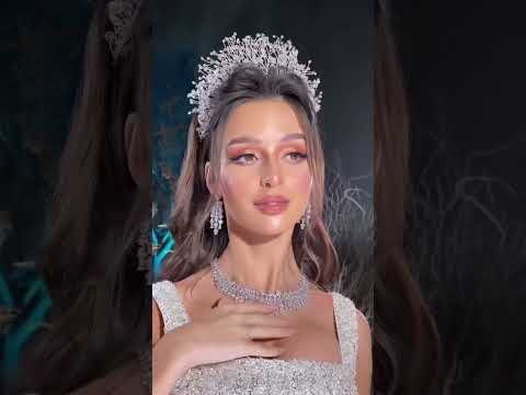 Soo pretty 🤩 #shorts #trending #heart #makeup #eyes #hearttouching #mascara #flower #hairstyles