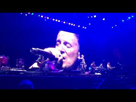 Bruce Springsteen & The E Street Band - My Hometown  2016-08-23