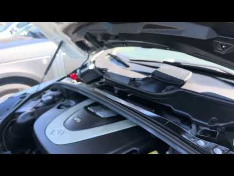 Thumbnail for 2011 Mercedes Benz R350 Cold Start