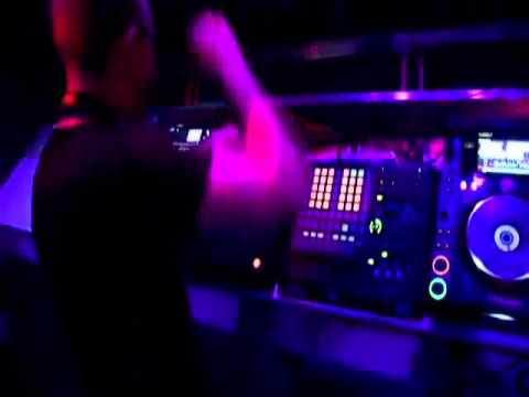 Roberto Sansixto feat Mourinho - ¿Por qué? (original mix)