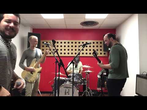 LORRAINE BLEU "Round & Round" jam