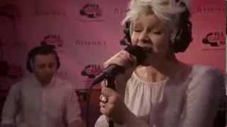 Robyn - With Every Heartbeat (Live At The Rimmel Room)-HQ