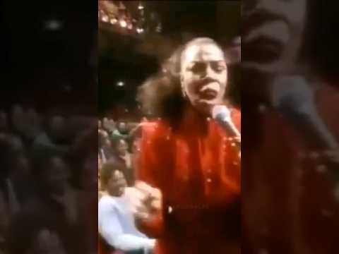 Thumbnail for Millie Jackson Makes Usher Look Like A Choir Boy 😢 #usher #concert by Millie Jackson