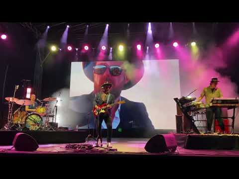 Smolik/Kev Fox - Promises (live) Warszawa 2025