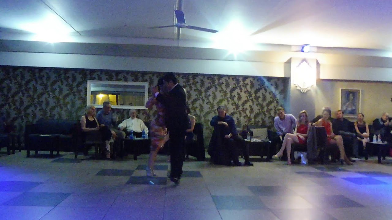 MANUELA D'ORAZIO y PABLO DANIEL MARTINEZ ..tango Asi' al CleoCafe' 3