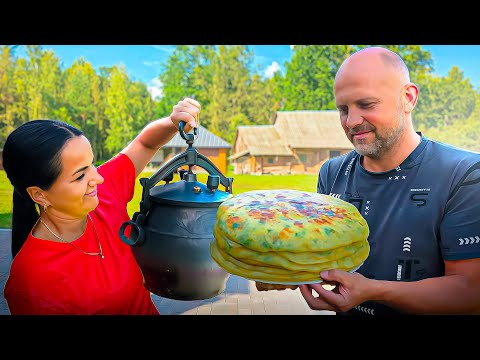 How a FAMILY LIVES in a remote house in the middle of the FOREST. Traditional khichins