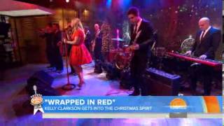 Kelly Clarkson - Underneath The Tree (Today Show, November 26, 2013)