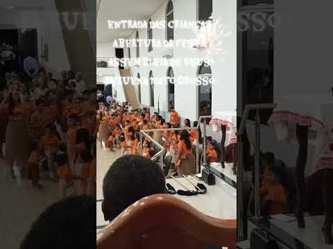 Entrada das crianças na abertura da festa assembleia de Deus Juruena mato grosso