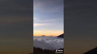 Download lagu Story wa selamat pagi dunia tipu tipu mp3 Download lagu Story wa selamat pagi dunia tipu tipu mp3
