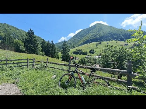 Cu bicicleta prin sate de munte: Măgura, Peștera, Șirnea, Dâmbovicioara, Fundata, Moeciu