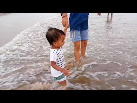 little baby playing in beach(3)