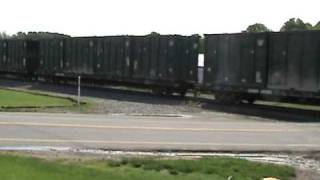 preview picture of video 'Q702 entering Elsmere'
