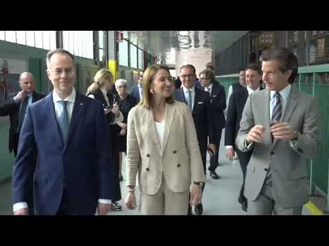 La visita della presidente del Parlamento Europeo Metsola alla Piaggio
