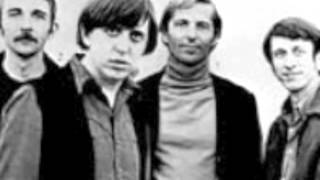 The Dillards -  Listen To The Sound